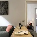 Now Apartments, In The Heart Of شقة فندقية
