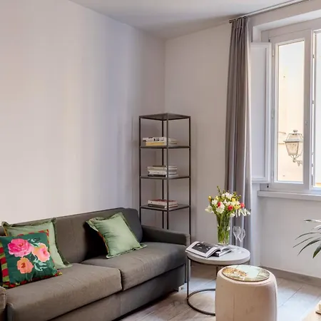 Now Apartments, In The Heart Of 2* Rzym