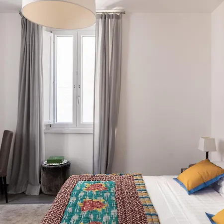 Now Apartments, In The Heart Of 4* Rome