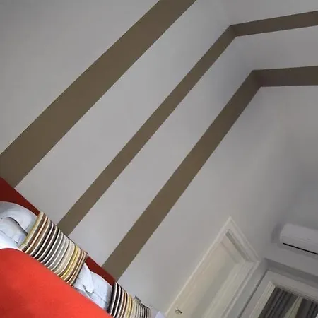 Now Apartments, In The Heart Of Rzym